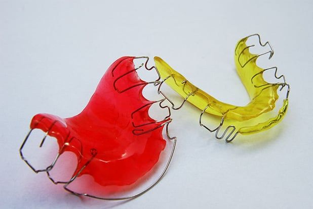 Retainer